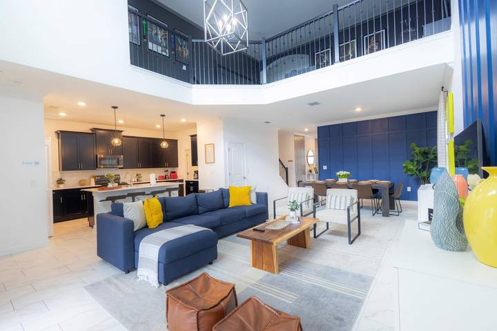 Vacation house for 10 people, with pool, kid friendly in Florida