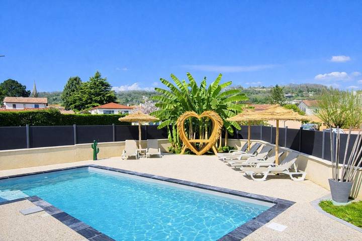 Location de vacances pour 10 personnes, avec jardin ainsi que piscine et vue à Bon-Encontre - 3