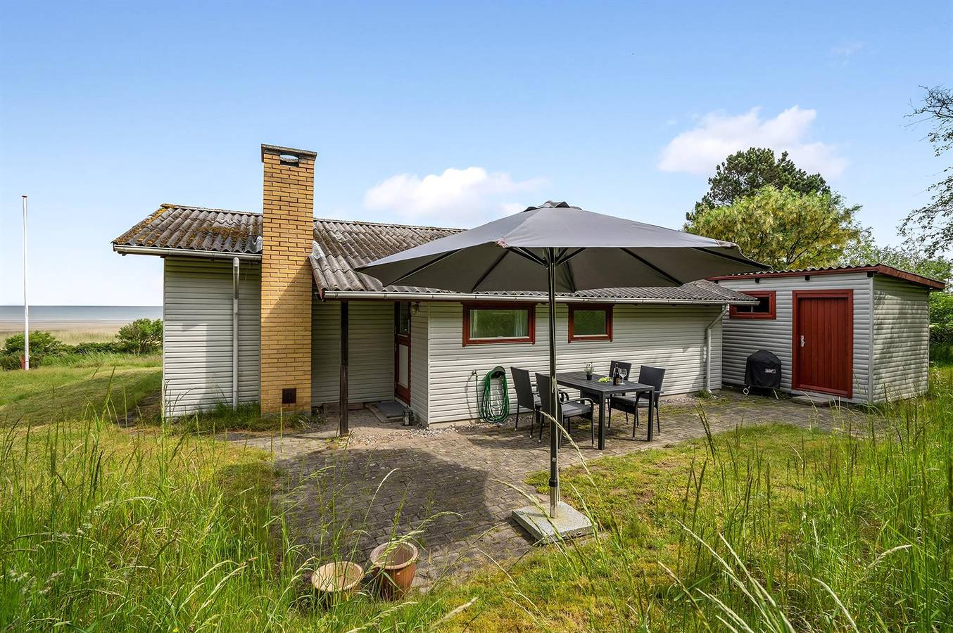 Pet friendly home in Glesborg with house sea view in Bønnerup Strand, Glesborg