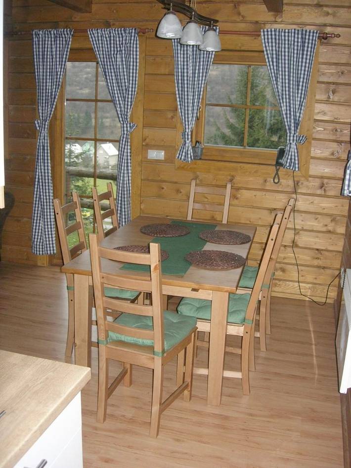 Chalet für 5 Personen, mit Whirlpool und Terrasse sowie Garten und Pool in der Slowakei - 4