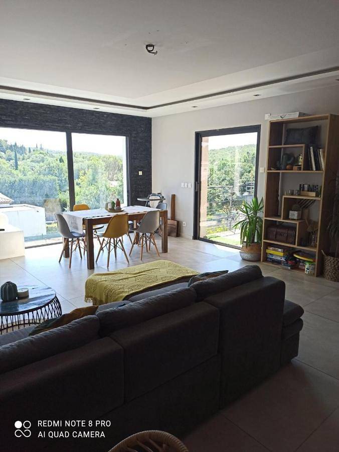 Location de vacances pour 8 personnes, avec piscine ainsi que jardin et vue à Prades-le-Lez - 4