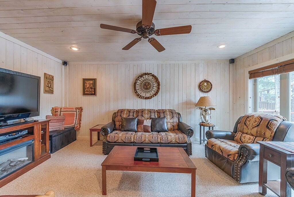 Alto Chalet, 3 Schlafzimmer, Schlafmöglichkeiten für 6, Whirlpool, Medienraum, Whirlpool in Alto, Ski Apache