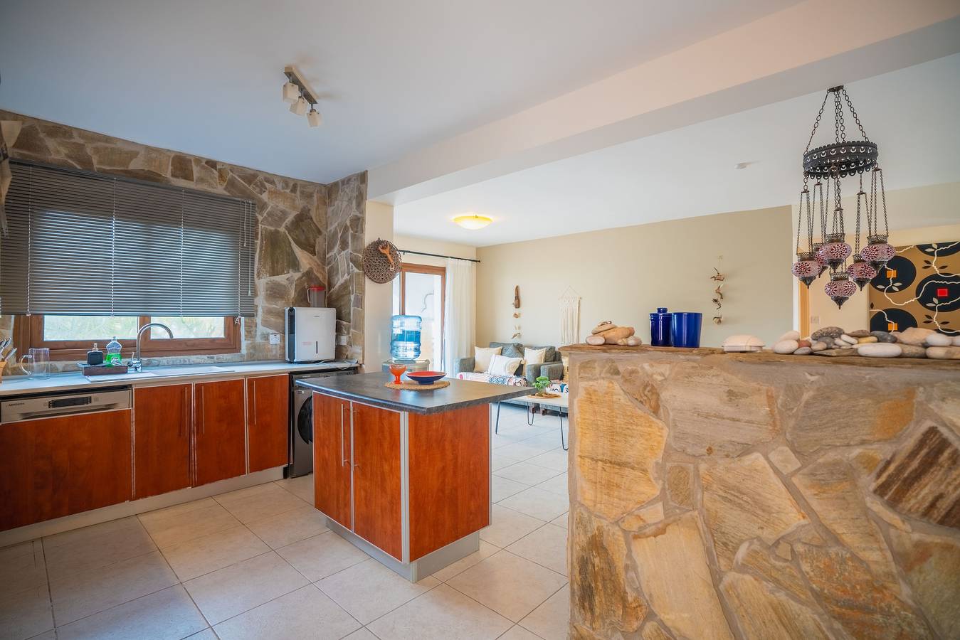 Appartement entier, Appartement accueillant de 3 chambres avec vue sur l'océan in Chypre du Nord