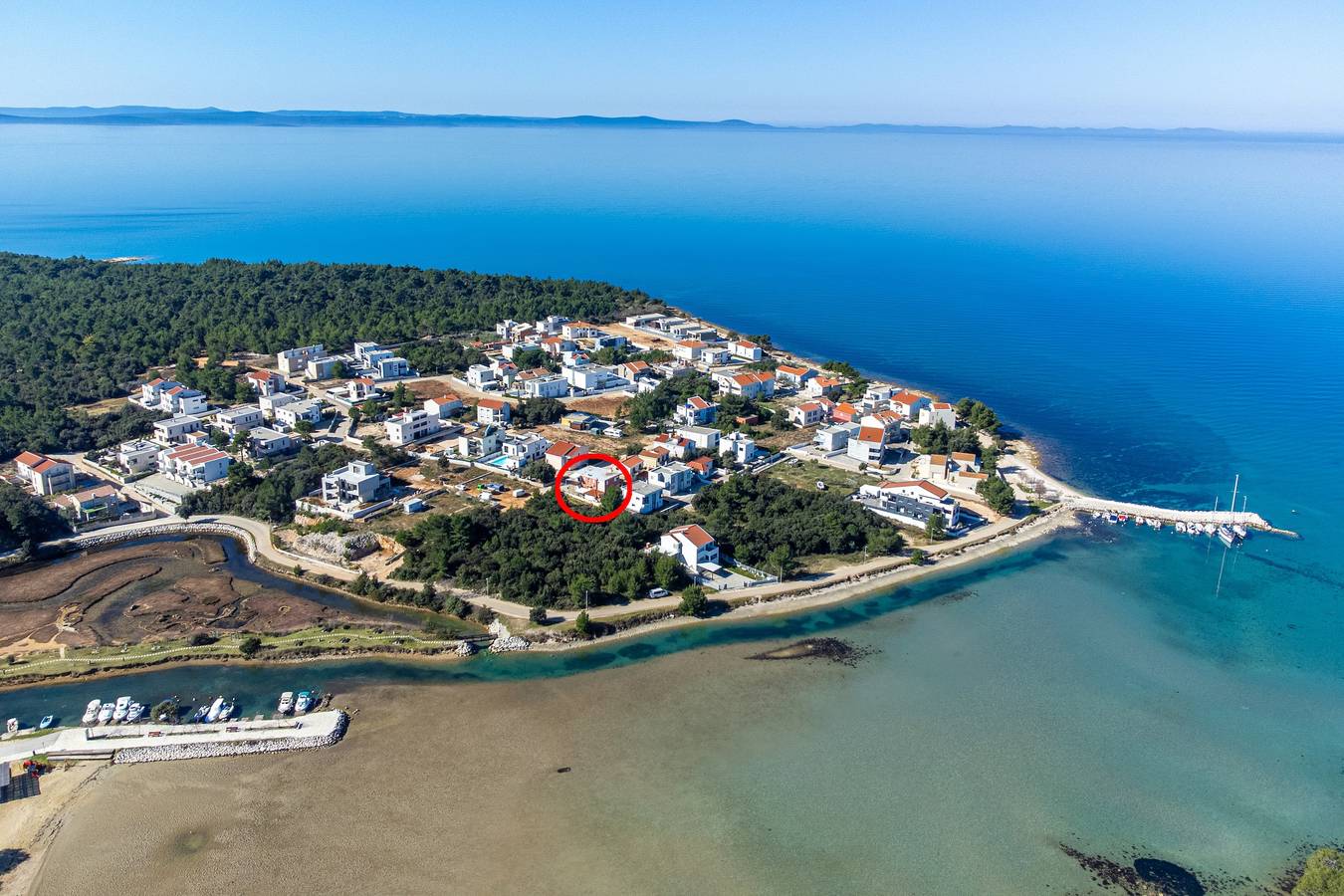 Ganze Wohnung, 2-Zimmer-Ferienwohnung mit Terrasse Zaton, Zadar A-24003-d in Nin, Zadar