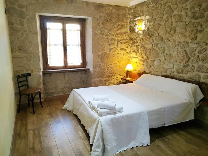 Casa rural para 16 personas, con vistas y terraza - 1