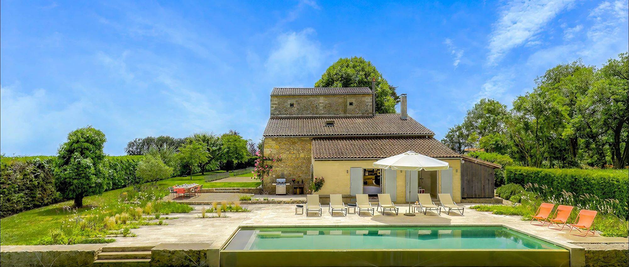 Maison Vinicole in Puisseguin, Région de Libourne