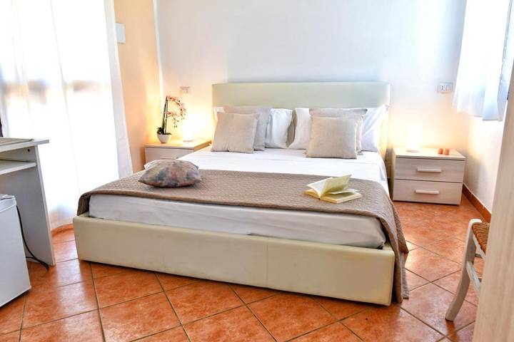 B&b per 2 persone, con panorama e terrazza a San Teodoro