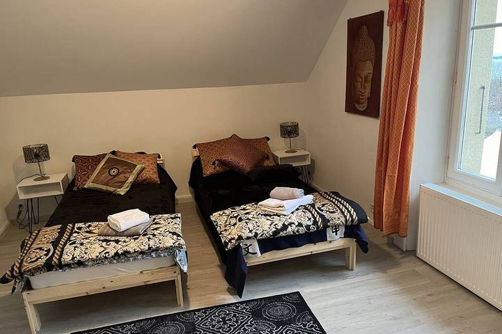 Ganze Wohnung, Appartement Maison Bleue au lac Idéalement Placé et Proche de Tout in Hauterive (NE), Lake Neuchâtel