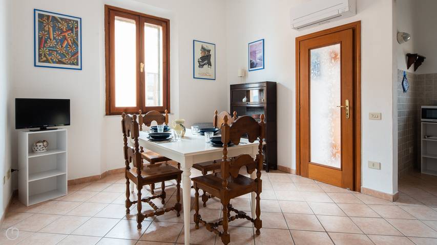 Gîte pour 4 personnes, avec jardin et balcon dans Olbia - 3