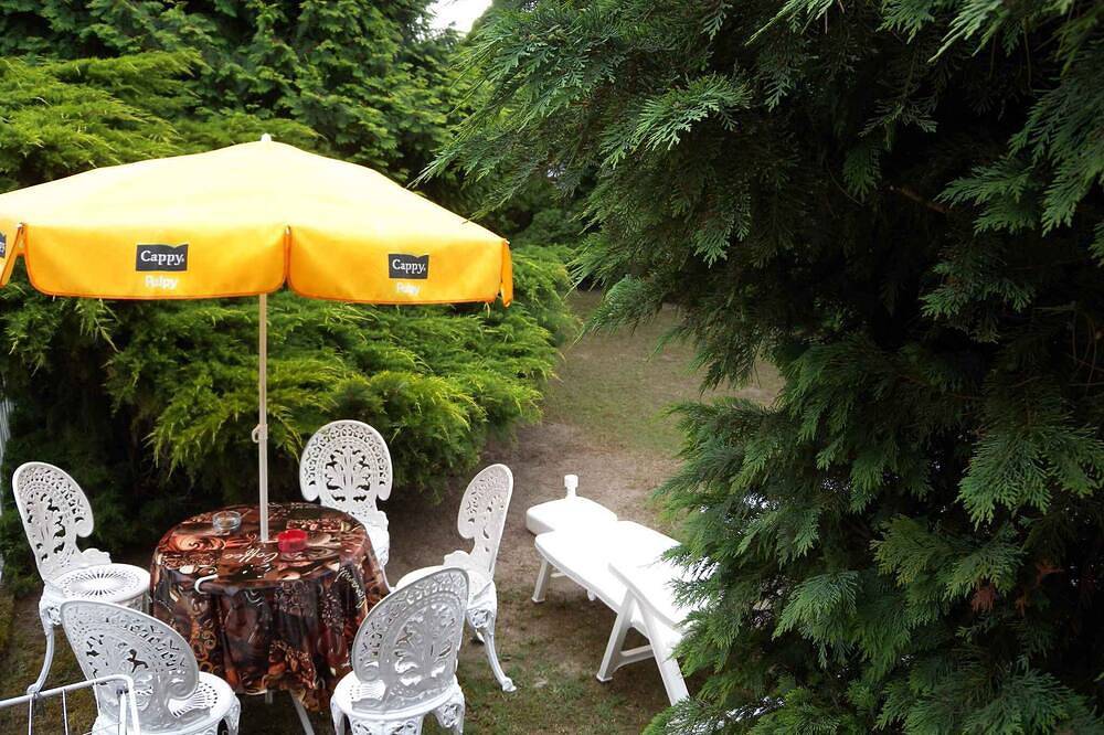 Holiday home with large, well-maintained garden in Siófok, Siófoki region
