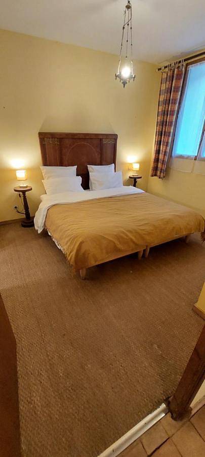 Location de vacances pour 6 personnes, avec terrasse ainsi que jardin et vue à Cascastel-des-Corbières - 3