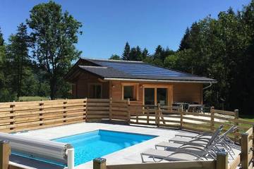 Gîte pour 6 personnes, avec sauna ainsi que jacuzzi et jardin à Ferdrupt