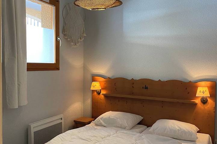 Ganze Wohnung, Splendid T2, unobstructed view, snow front, foot of slopes and hike start in Arvieux, Queyras