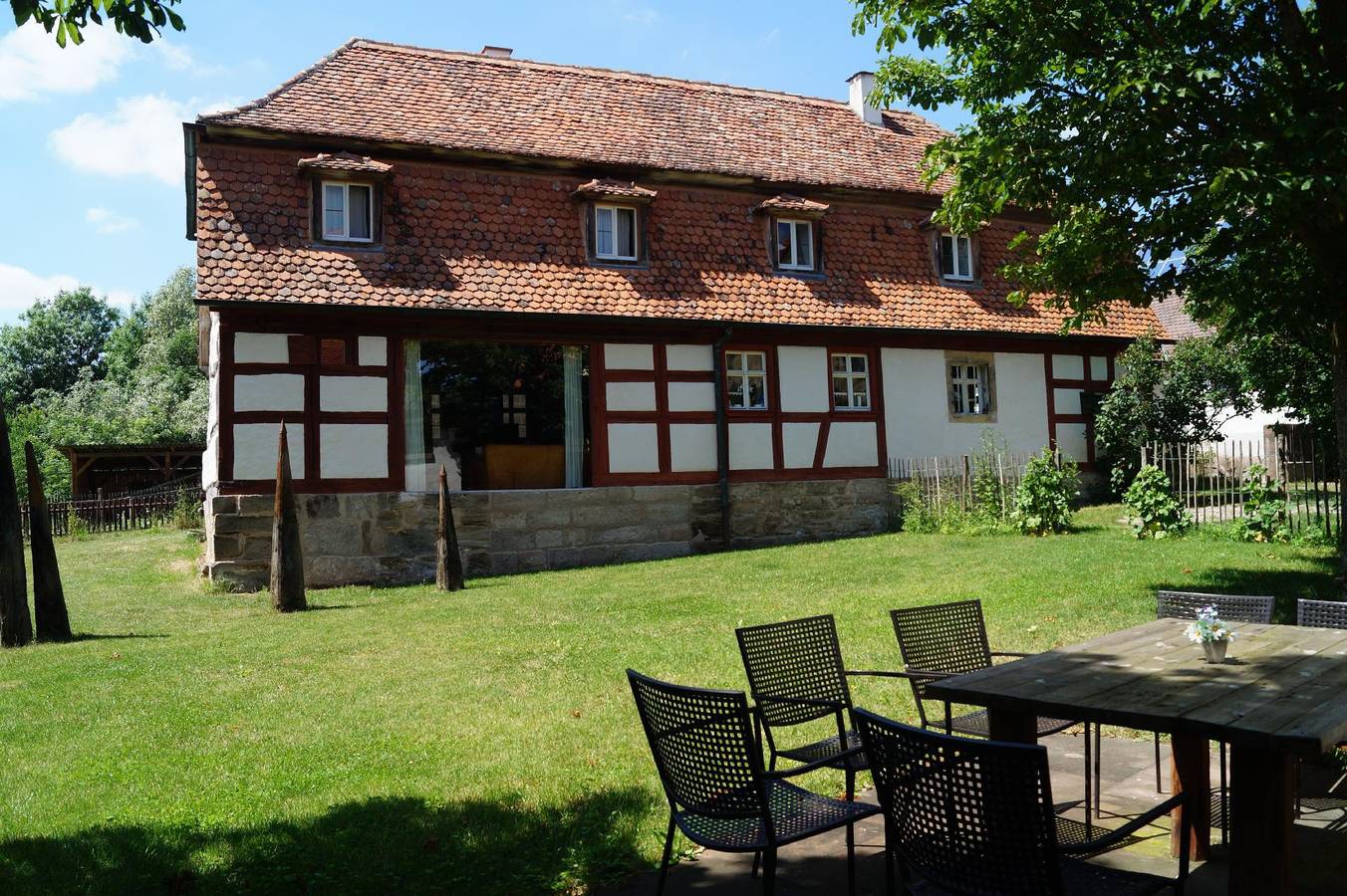 Ganze Ferienwohnung, Appartement "Lichtblick" mit eigenem Parkplatz in Bad Windsheim, Romantische Straße