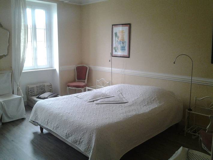 Chambre d’hôte pour 3 personnes, avec jardin dans le Calvados - 3