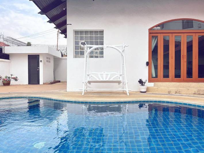Villa pour 6 personnes, avec vue ainsi que jardin et piscine à Pattaya - 2