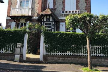 Cottage pour 10 personnes, avec jardin dans Gare De Houlgate