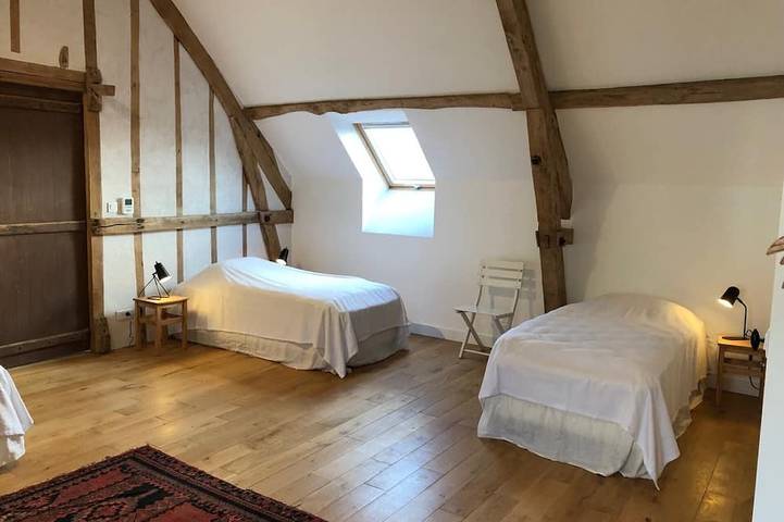 Gîte pour 7 personnes, avec jardin et piscine à Tosny - 4