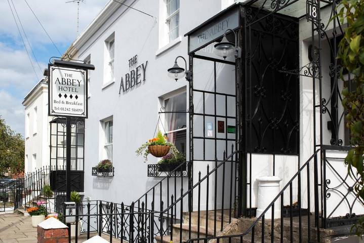 B&b for 2 people, with Terrace and Garden in Cheltenham