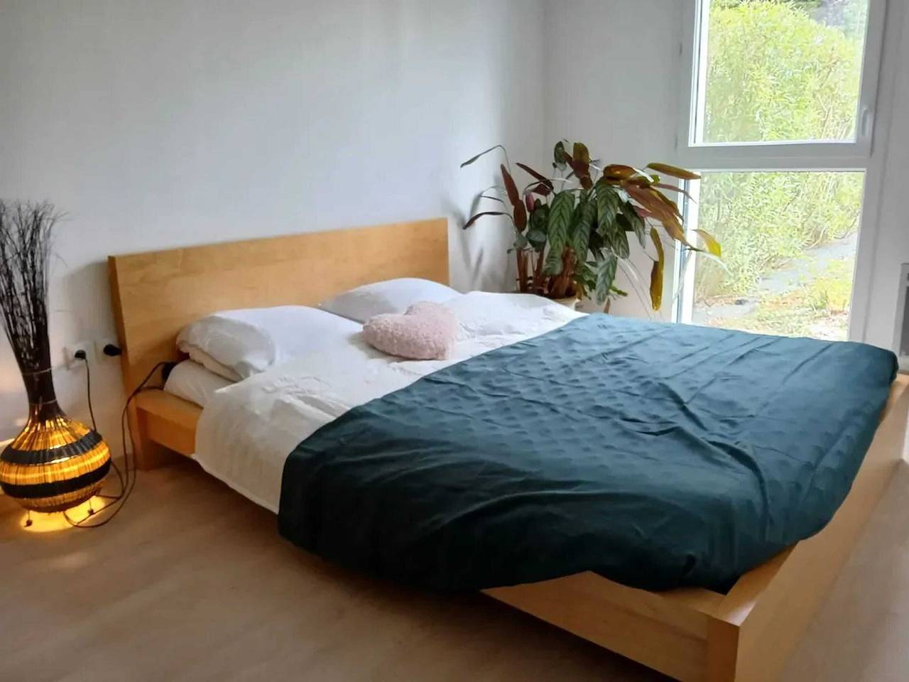 Ganze Wohnung, Gemütliche Wohnung in Caen mit Terrasse und Garten in Caen, Caen und Umgebung