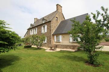 Gîte pour 2 personnes, avec jardin à Le Mesnil-Ozenne