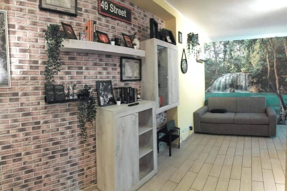 Apartamento entero, Accogliente rifugio in zona strategica Romana. ampio terrazzo ed animali ammessi in Marino, Provincia de Roma