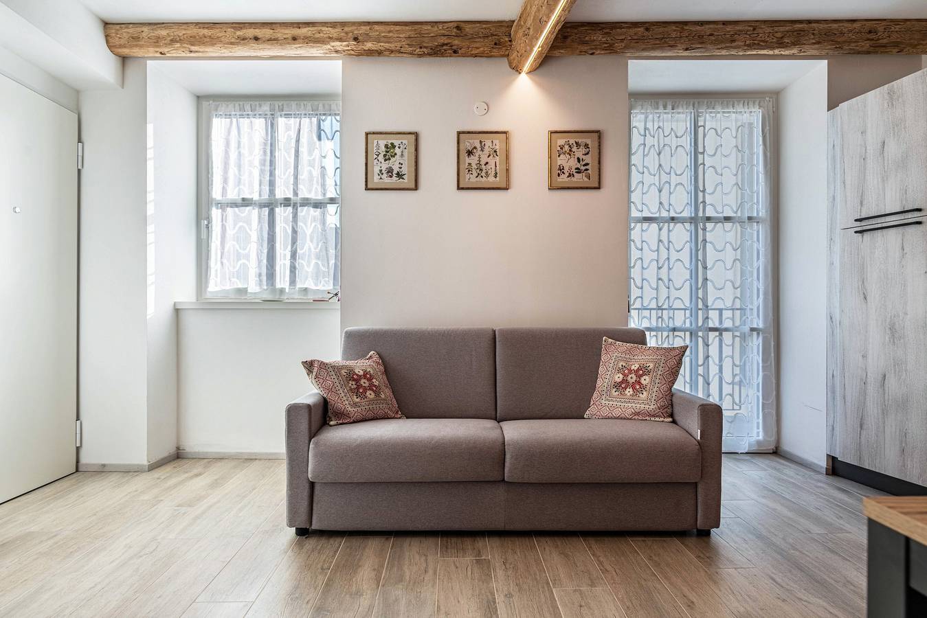 Appartamento intero, Appartamento per vacanze 'L'Antica Corte Apt Angelina' con vista sulle montagne, balcone e Wi-Fi in Levico Terme, Lago di Caldonazzo