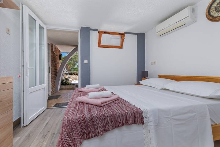 Apartament wakacyjny dla 2 osób, z Balkon/ taras w Lokva Rogoznica