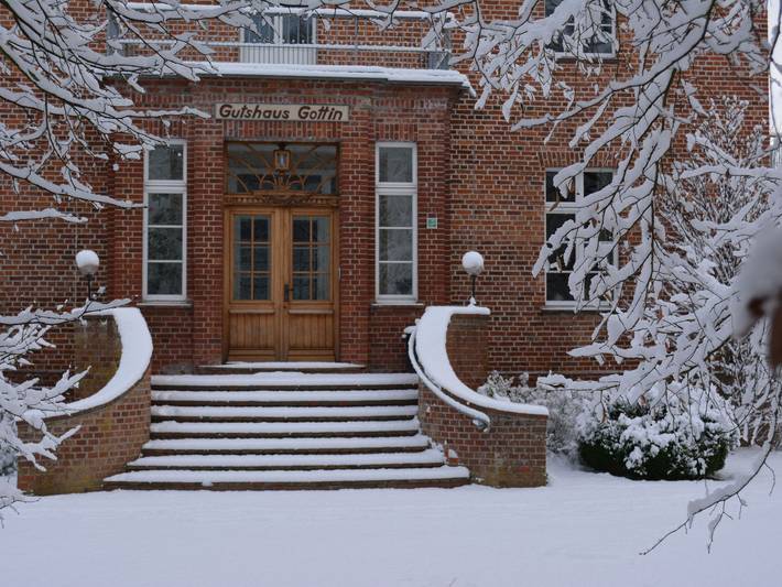 Ferienhaus für 24 Personen, mit Sauna und Ausblick sowie Garten, kinderfreundlich in Mecklenburgische Schweiz