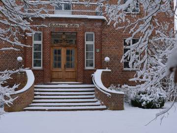 Villa für 24 Personen, mit Ausblick und Sauna sowie Garten, kinderfreundlich in Mecklenburgische Schweiz