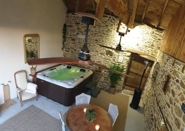 Gîte pour 2 personnes, avec jardin et vue, animaux acceptés à Cassagnes-Bégonhès - 3