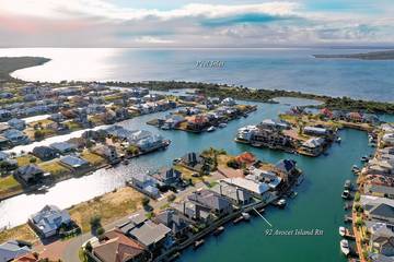 Holiday Home for 10 People in Mandurah, Western Australia, Photo 4