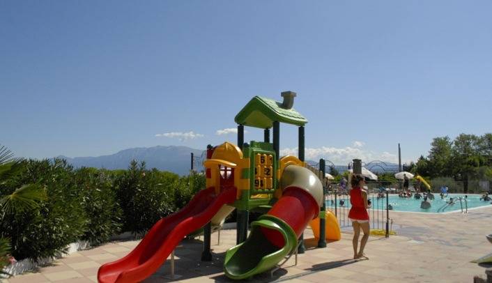 Internazionale Eden Mobilehome Happy Premium für 7 Personen in San Felice del Benaco, Prealpi Gardesane