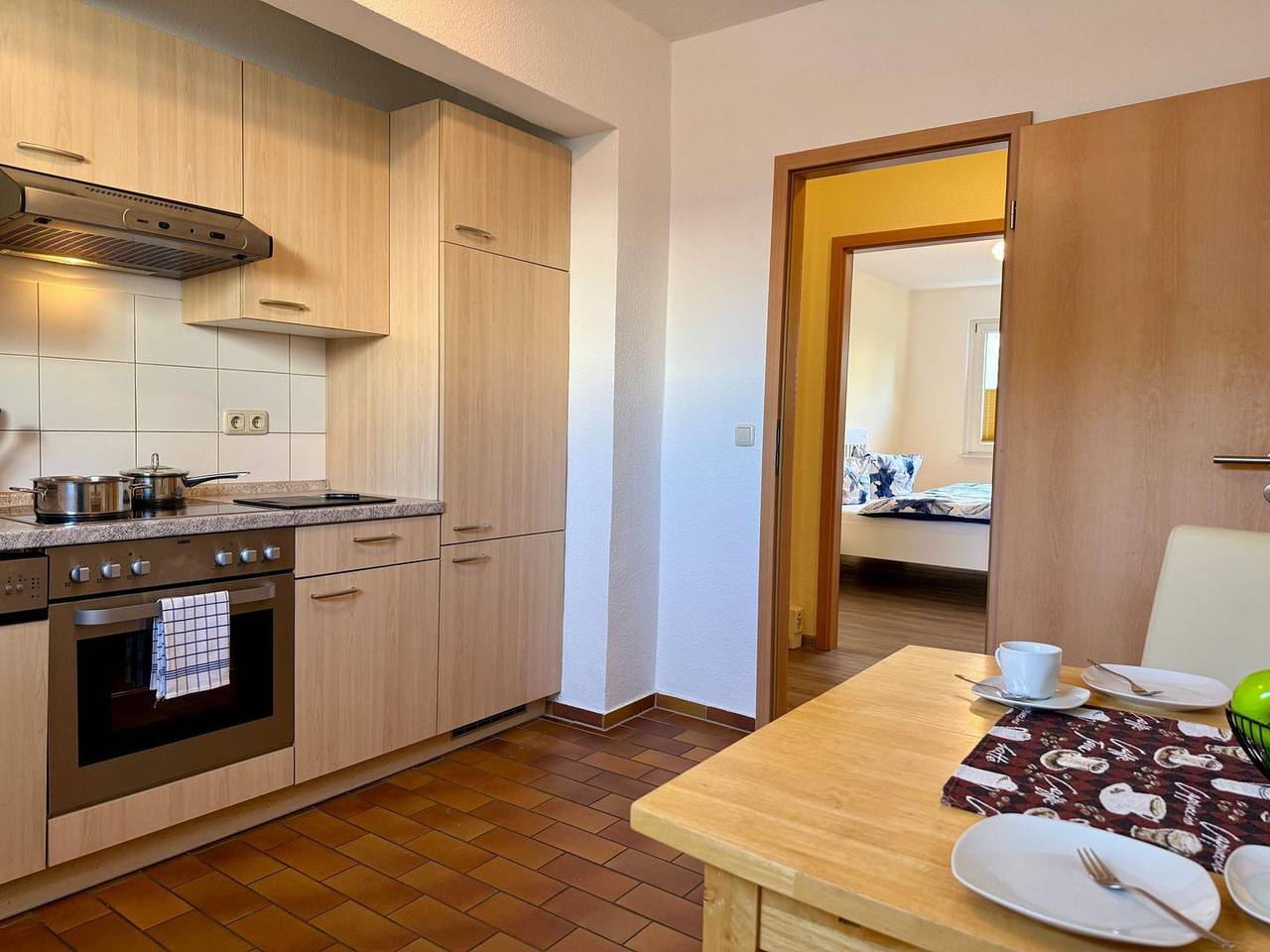 Ganze Wohnung, Komfortable Ferienwohnung Dahlienblüte in Bad Sülze für bis zu 4 Personen in Bad Sülze, Recknitz-Trebeltal