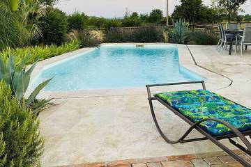 Agriturismo pour 5 personnes, avec jardin à Bagard