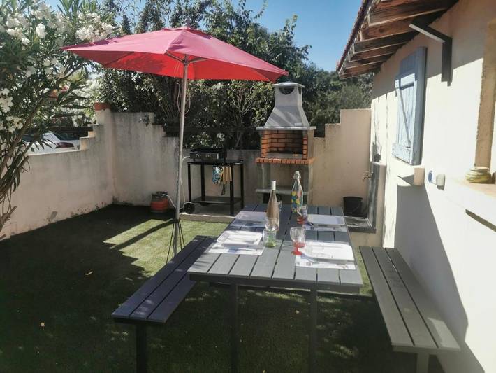 Location de vacances pour 4 personnes, avec vue et jardin à La Valette-du-Var - 2