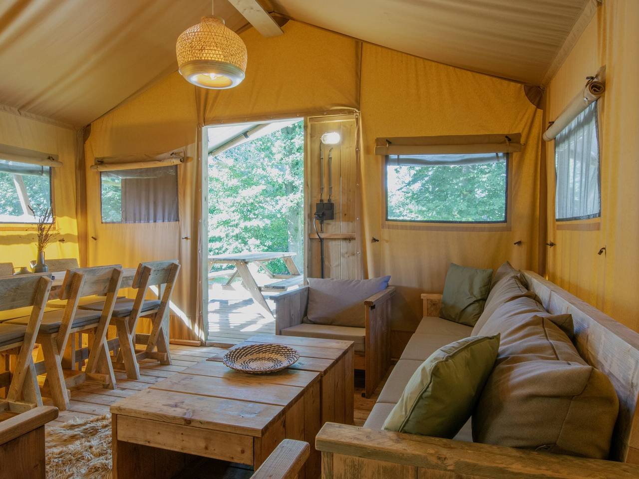 Safaritent op vakantiepark in Nationaal Park De Maasduinen