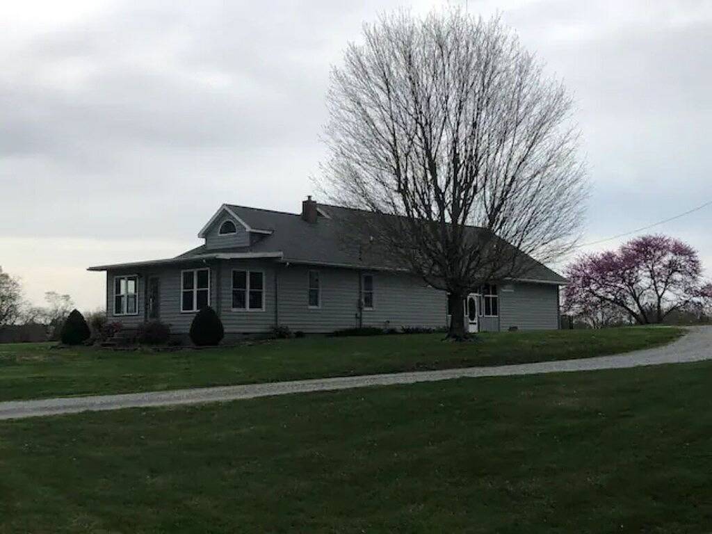 Sip & Stay at Starview Vineyards in Union County (IL)