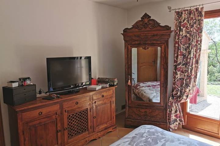 Location de vacances pour 6 personnes, avec jardin à Mons (Var) - 2