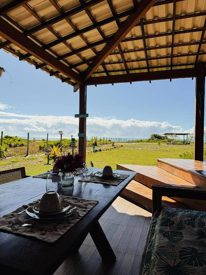 Pousadas para 2 pessoas, com piscina e vista e ainda jardim em Cumuruxatiba