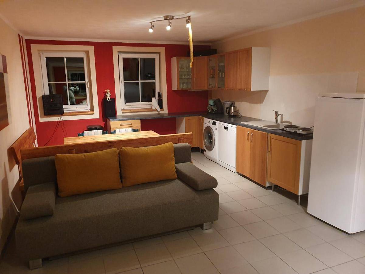 Ganze Wohnung, One-Bedroom Apartment in Hürtgenwald, Rureifel (Nordrhein-westfalen)