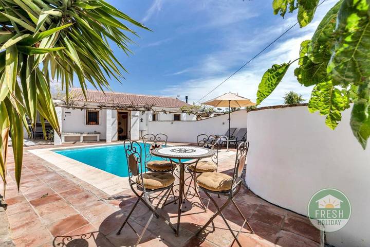 Casa rural para 6 personas, con Terraza y Jardín además de Piscina y Vistas en Sedella - 2