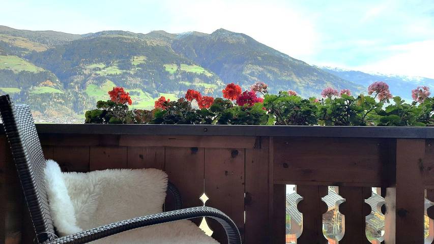 Hütte für 3 Personen, mit Balkon in Fügen - 2
