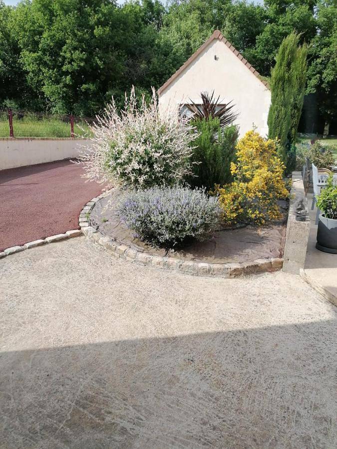 Gîte pour 3 personnes, avec jardin et terrasse à Nouzilly - 4