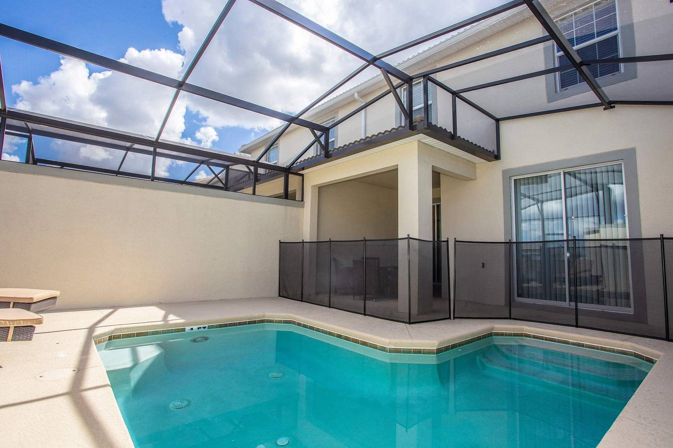 Apartamento entero, Four Bedroom Storey Lake Resort Close to Disney w Pool 3063 in Condado de Osceola