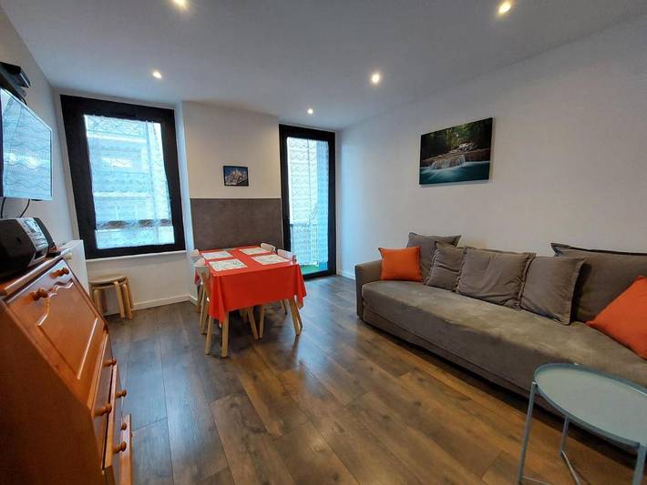 Gîte pour 5 personnes, avec vue et balcon, animaux acceptés à La Roche-sur-Foron - 2