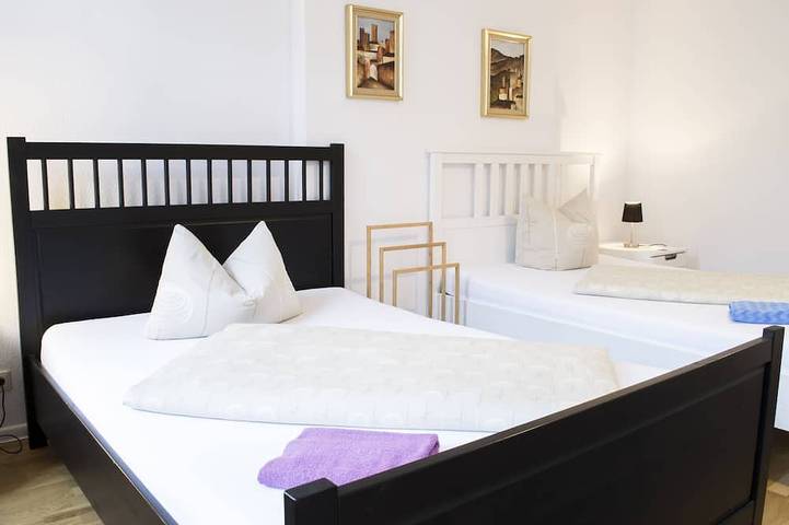 Apartamento entero, Big Family up to 14 people in Leipzig Mitte, Leipzig