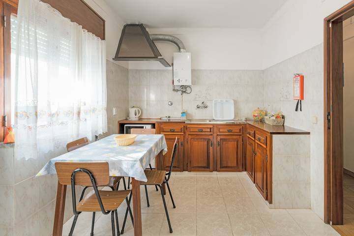 Room 'Quarto Azul' with Wi-Fi in Odeceixe, Costa Alentejana