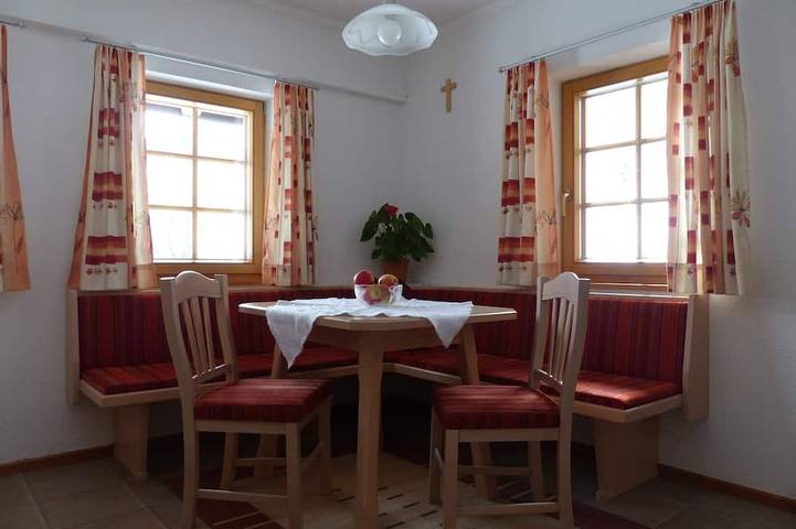 Ferienwohnung für 4 Personen, mit Sauna und Balkon in Innervillgraten