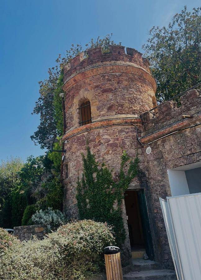 Villa pour 8 personnes, avec jardin ainsi que piscine et vue à Théoule-sur-Mer - 4